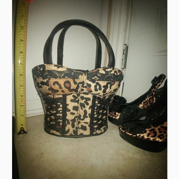 Leopard Print Heels - Picture 6 of 6